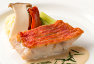 魚料理-金目鯛のポアレチャイブと生姜のソース