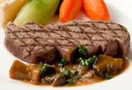 肉料理-国産牛フィレ肉のグリルキノコの和風ソース