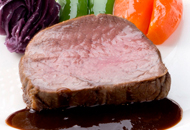 肉料理-常陸牛フィレ肉のロースト赤ワインソース